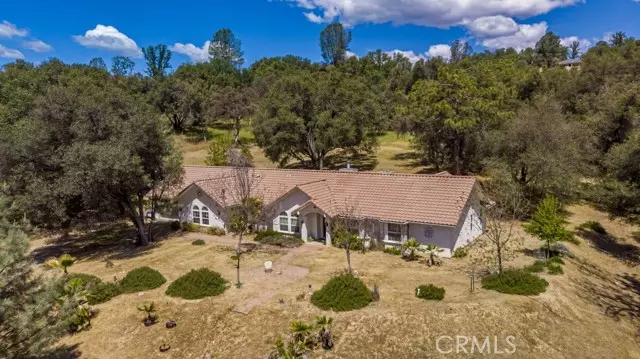 40121 Woodsong WAY, Oakhurst, CA 93644