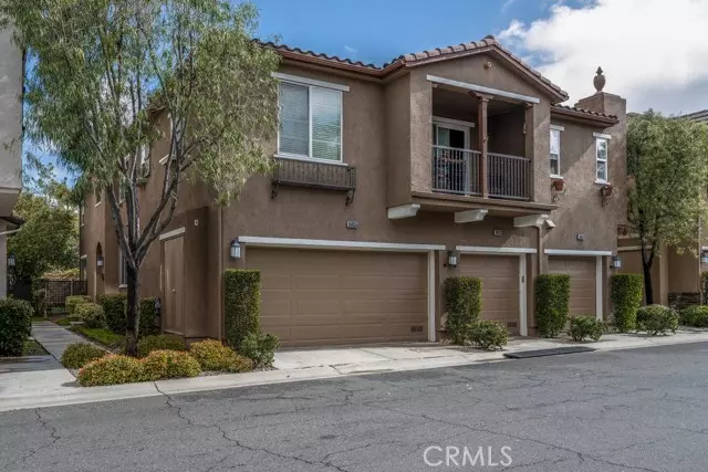 Saugus, CA 91350,19435 Opal LN