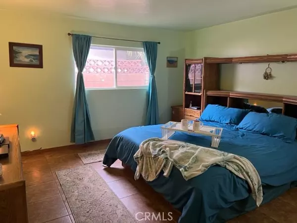 Chatsworth, CA 91311,19721 Plummer ST