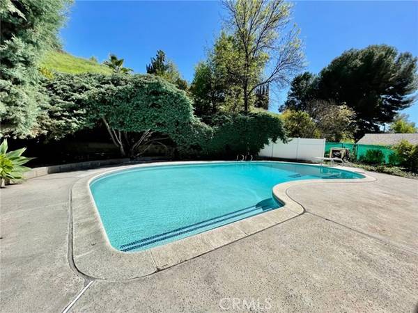 7168 Kilty AVE, West Hills, CA 91307