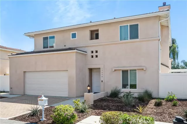 15956 Ward CT, Lake Balboa, CA 91406