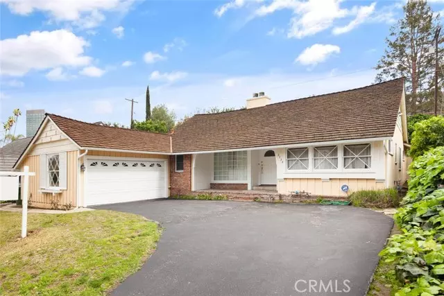 3734 Wrightwood DR, Studio City, CA 91604