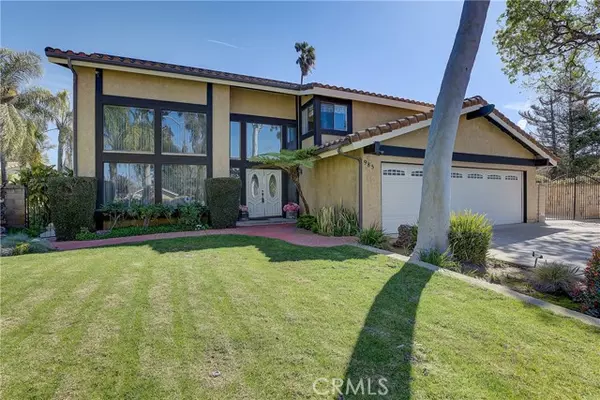 985 Oakmont CT, Simi Valley, CA 93065