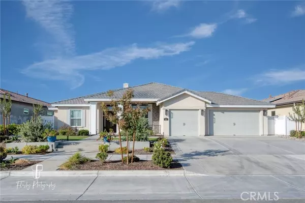 Bakersfield, CA 93311,13714 Stonethwaite LN