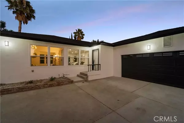 Winnetka, CA 91306,7332 Irondale AVE