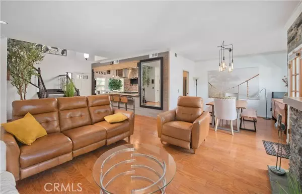 Saugus, CA 91350,28314 Easton LN