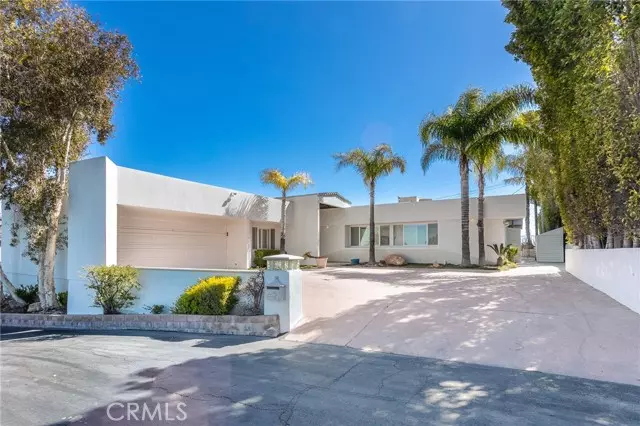 Encino, CA 91316,4560 Martson DR