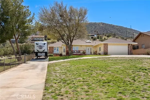 Palmdale, CA 93551,836 Hacienda DR