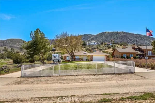 Palmdale, CA 93551,836 Hacienda DR