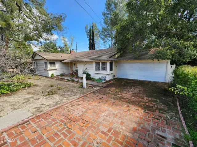 1006 Green LN, La Canada Flintridge, CA 91011