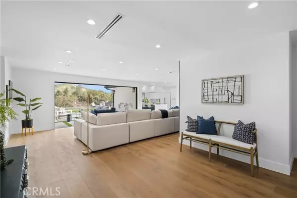 Agoura Hills, CA 91301,5610 Fairview PL