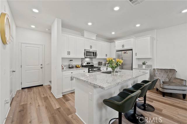 Saugus, CA 91350,22812 Harvest Mill CIR