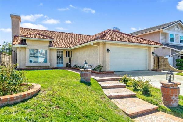 22450 Cardiff DR, Saugus, CA 91350