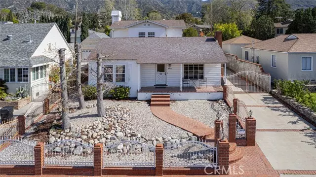 2913 Los Olivos LN, La Crescenta, CA 91214