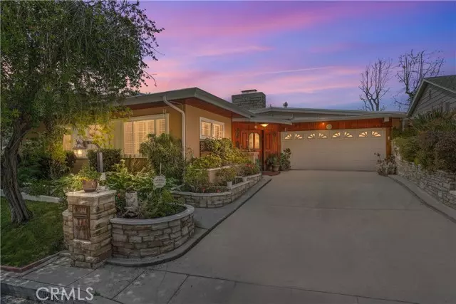 3939 Sunny Oak RD, Sherman Oaks, CA 91403