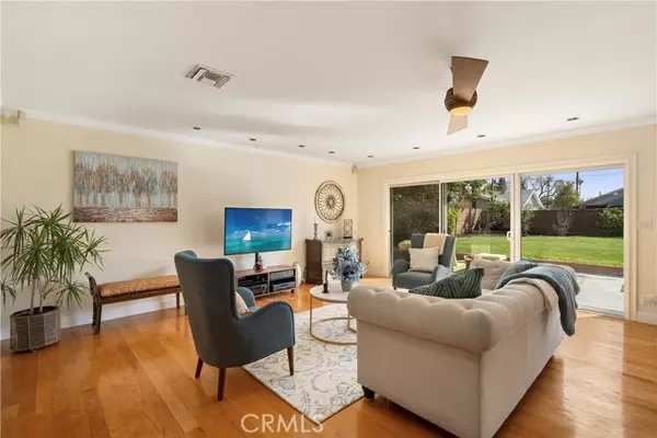 Northridge, CA 91325,10126 Lasaine AVE