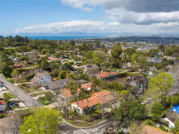 Palos Verdes Estates, CA 90274,213 Via Colorin