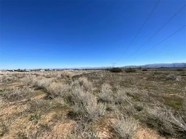 12748 Tower RD, Oak Hills, CA 92344