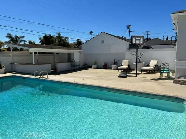 Windsor Hills, CA 90043,4436 W 58th PL