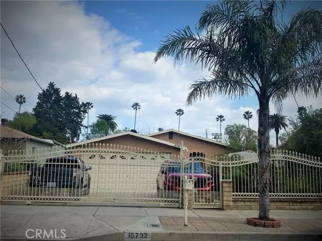 15732 Kadota ST, Sylmar, CA 91342