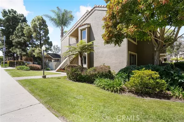 La Jolla, CA 92037,8460 Via Mallorca 138