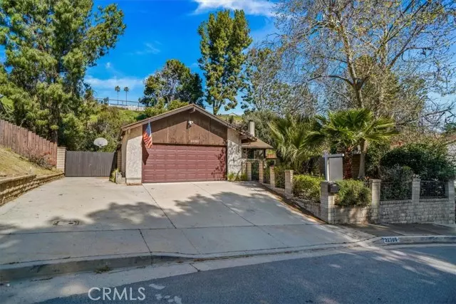 Saugus, CA 91350,22309 Melodi LN