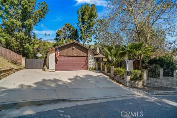 22309 Melodi LN, Saugus, CA 91350