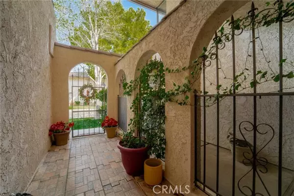 Palmdale, CA 93551,40055 Bluebird LN