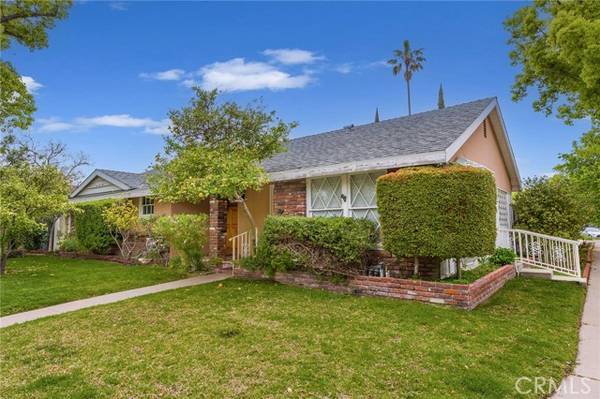 17405 Lull ST, Northridge, CA 91325