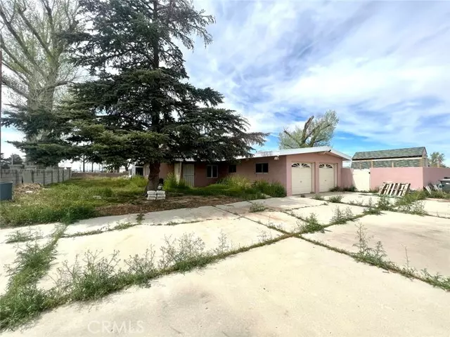 Lancaster, CA 93535,3213 E Avenue I