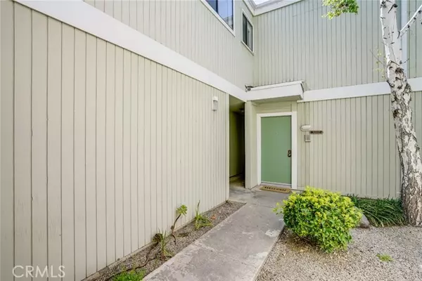 Woodland Hills, CA 91367,22117 Burbank BLD 7