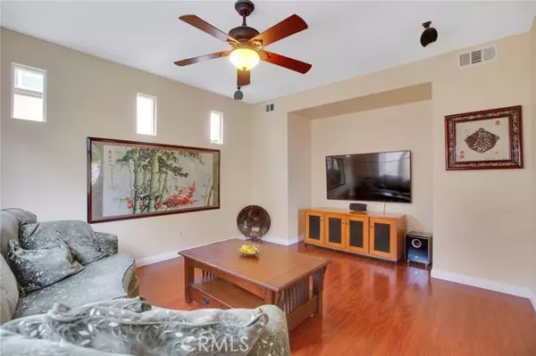 Valencia, CA 91354,28328 Camino Del Arte DR