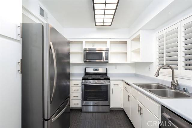 Castaic, CA 91384,31355 The Old RD F
