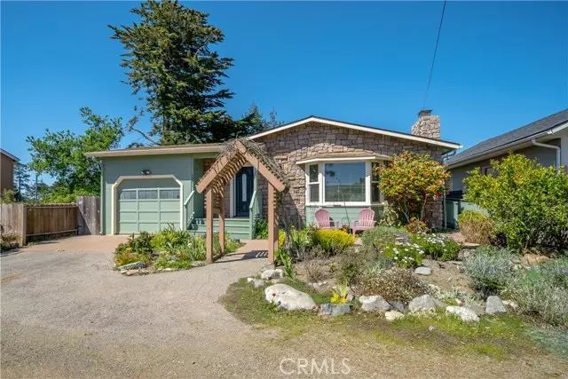 1571 Stuart ST, Cambria, CA 93428