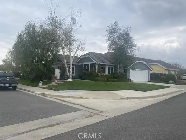 Valencia, CA 91355,25806 ESPINOZA DR