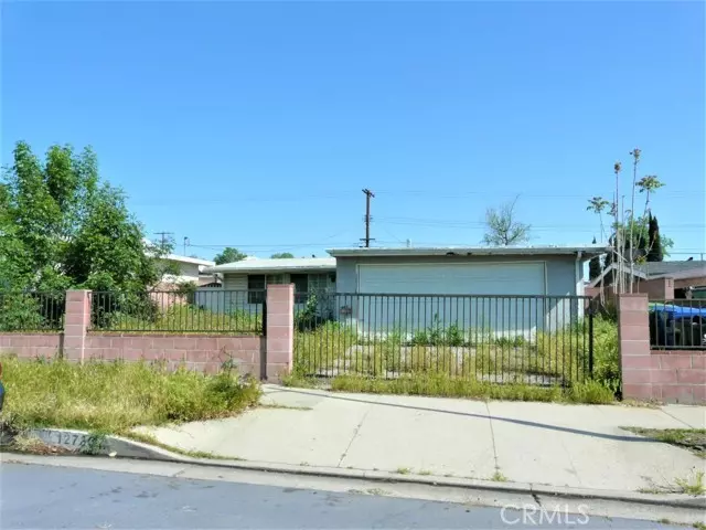 Pacoima, CA 91331,12736 Montford ST