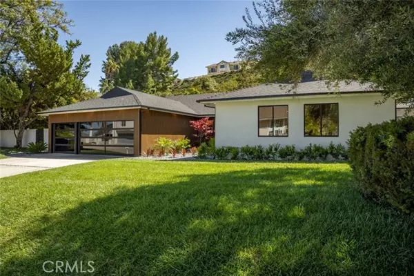 Tarzana, CA 91356,3855 Corbin AVE