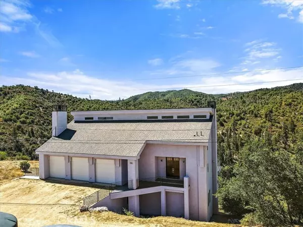 791 Cypress RD, Cedar Glen, CA 92352