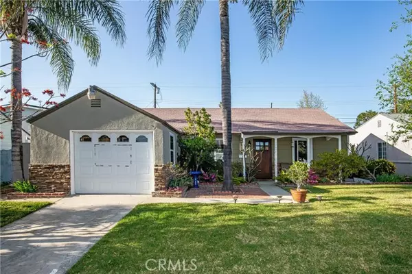 Lake Balboa, CA 91406,17407 Covello ST