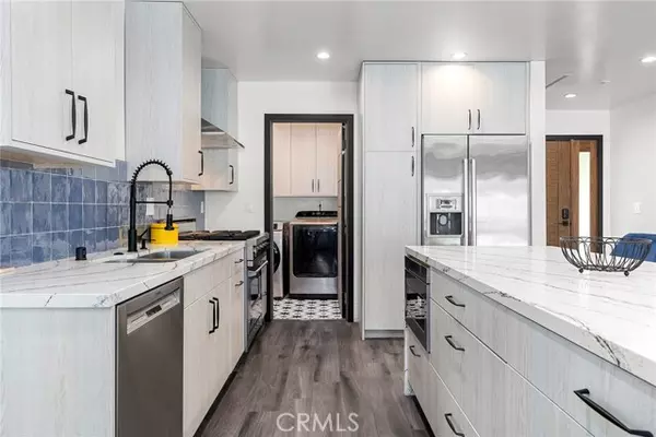 West Hills, CA 91307,7071 Deveron Ridge RD