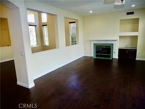 Porter Ranch, CA 91326,11779 Coorsgold LN