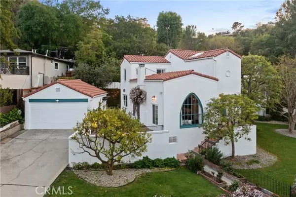 3856 Broadlawn DR, Hollywood Hills, CA 90068