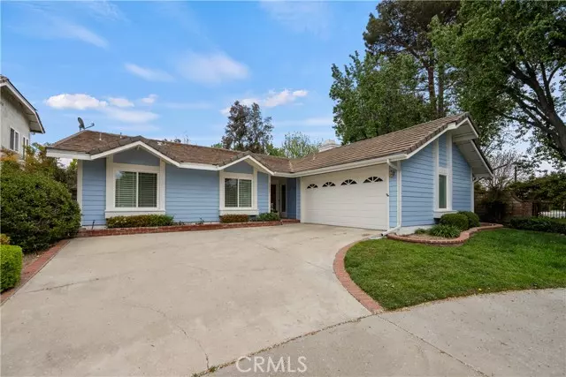 Valencia, CA 91355,25702 Floral CT