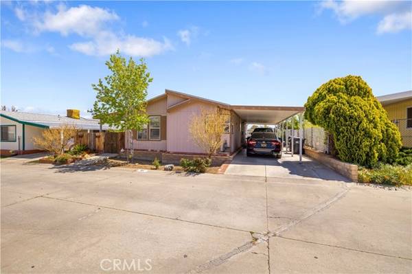 1030 E Avenue S 64, Palmdale, CA 93550