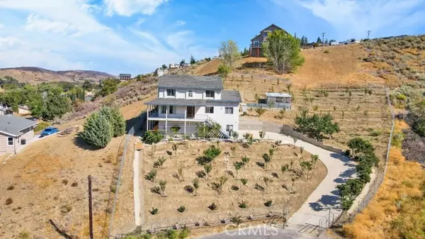 42804 Barnstead DR, Lake Hughes, CA 93532