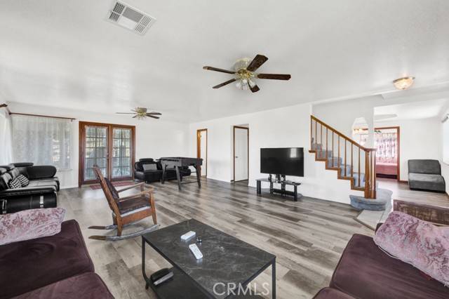 Lake Hughes, CA 93532,42804 Barnstead DR