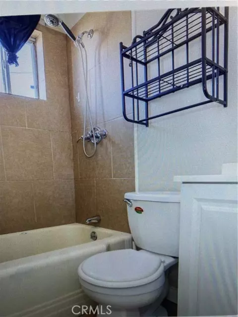 Palmdale, CA 93550,38548 11th ST