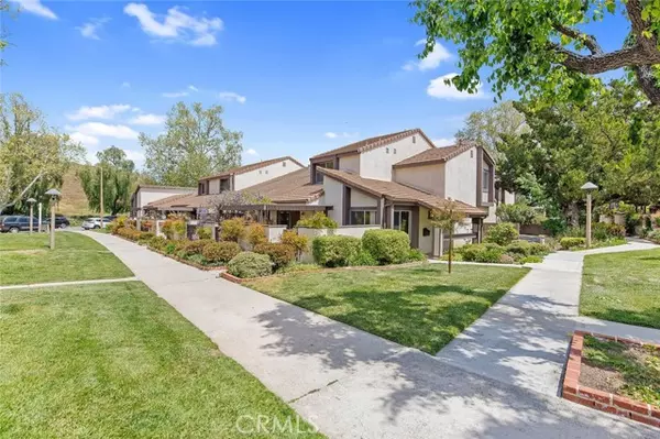 Valencia, CA 91355,24618 Golfview DR