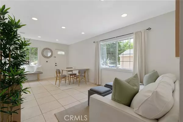 Winnetka, CA 91306,19833 Archwood ST