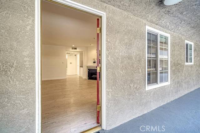 North Hollywood, CA 91601,5127 Klump AVE 108